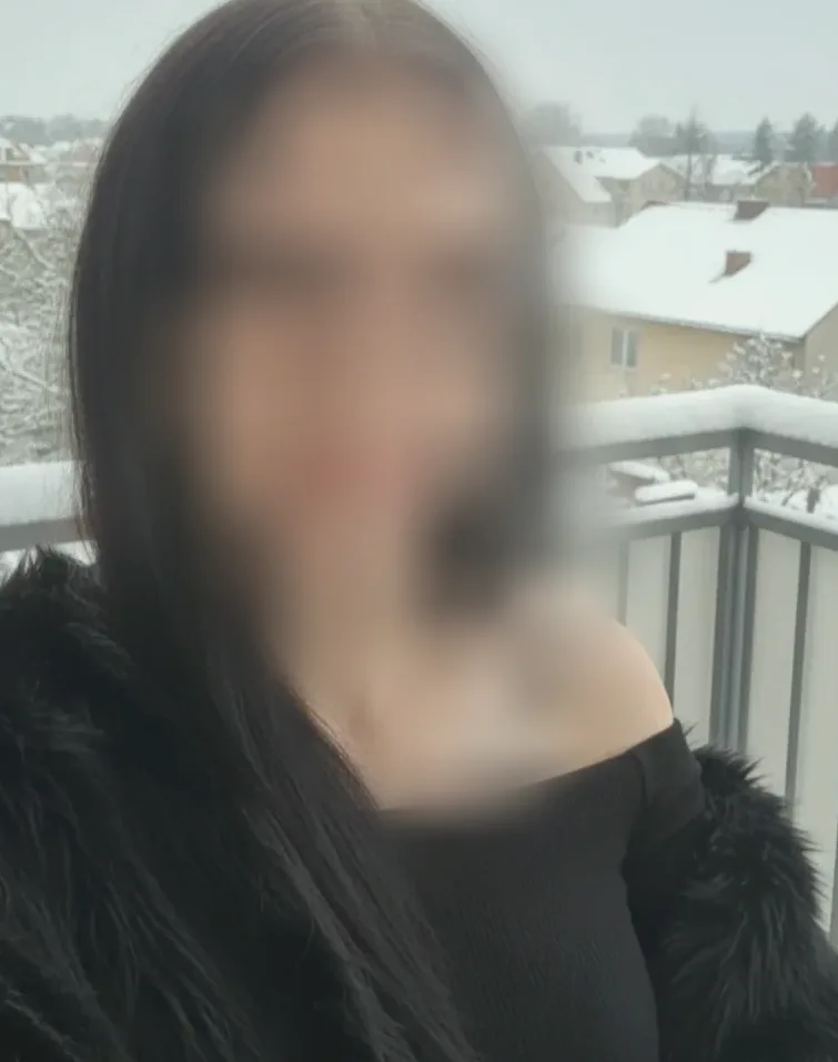 Anja, 23