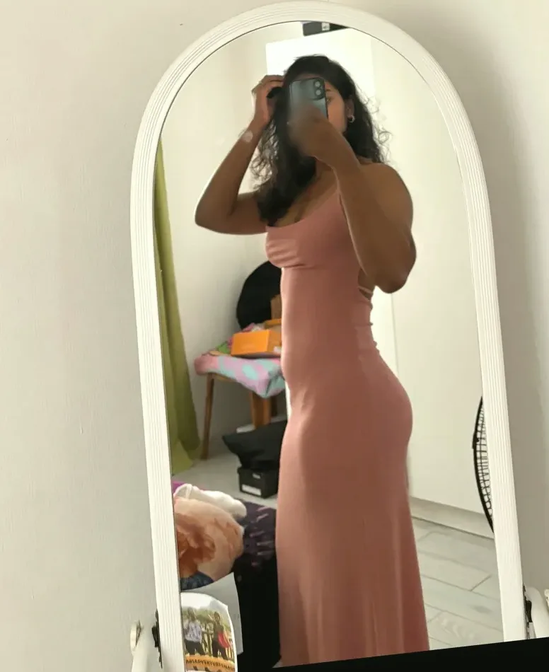 Charlotte, 28