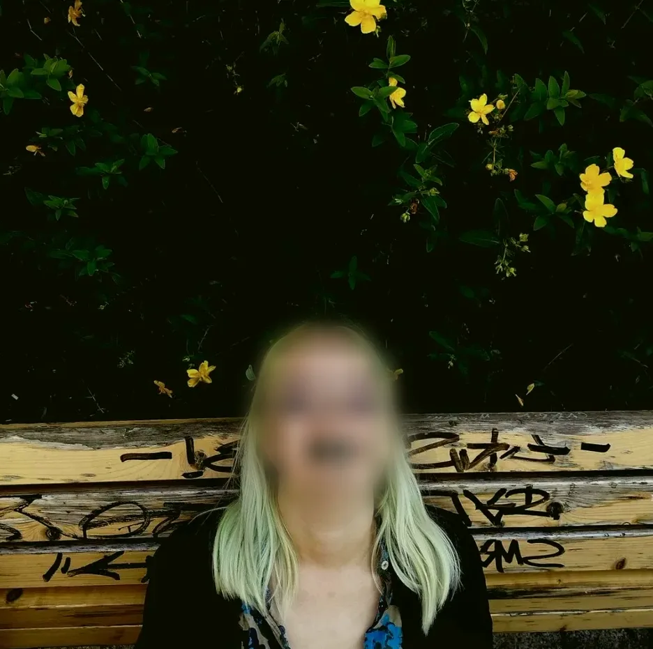 Emilia, 19