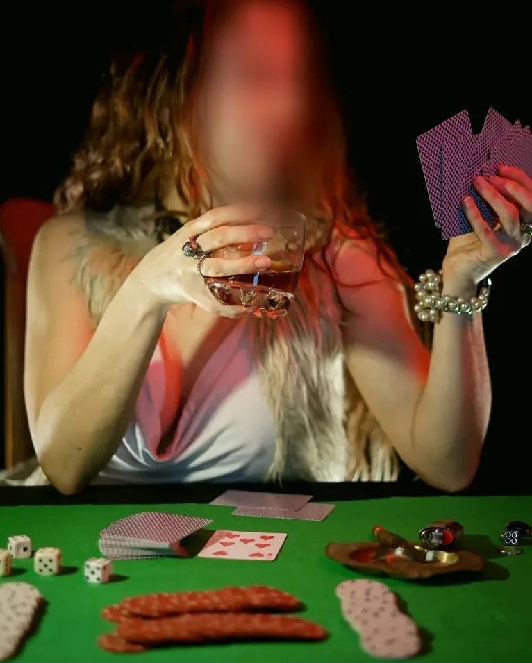 Melanie, 33